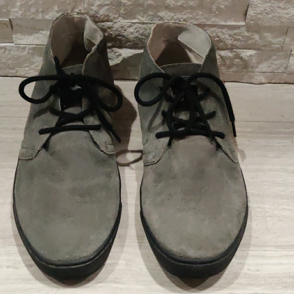Steve Madden Other - Steve Madden. Upton shoes